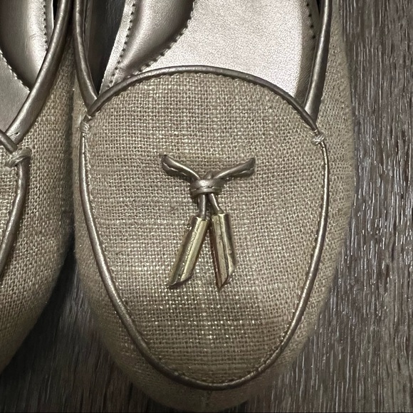Dana Bushman Metallic Gold Slip-Ons Women's Size 7 Flats - Picture 6 of 10